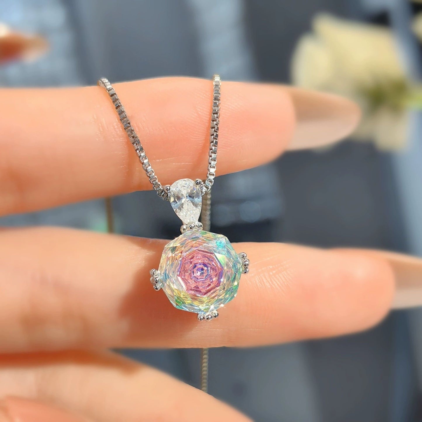 Rose garden - necklace