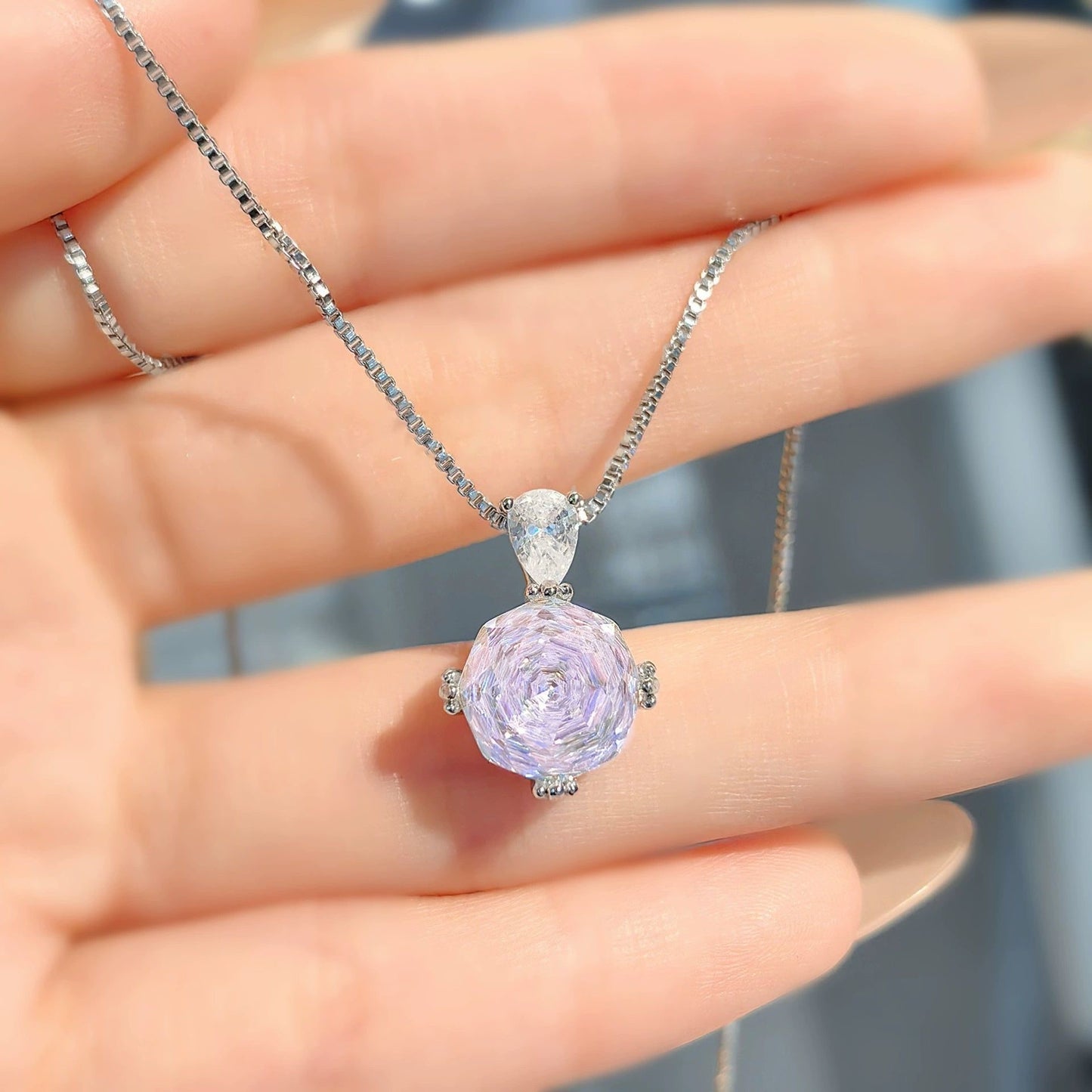 Rose garden - necklace